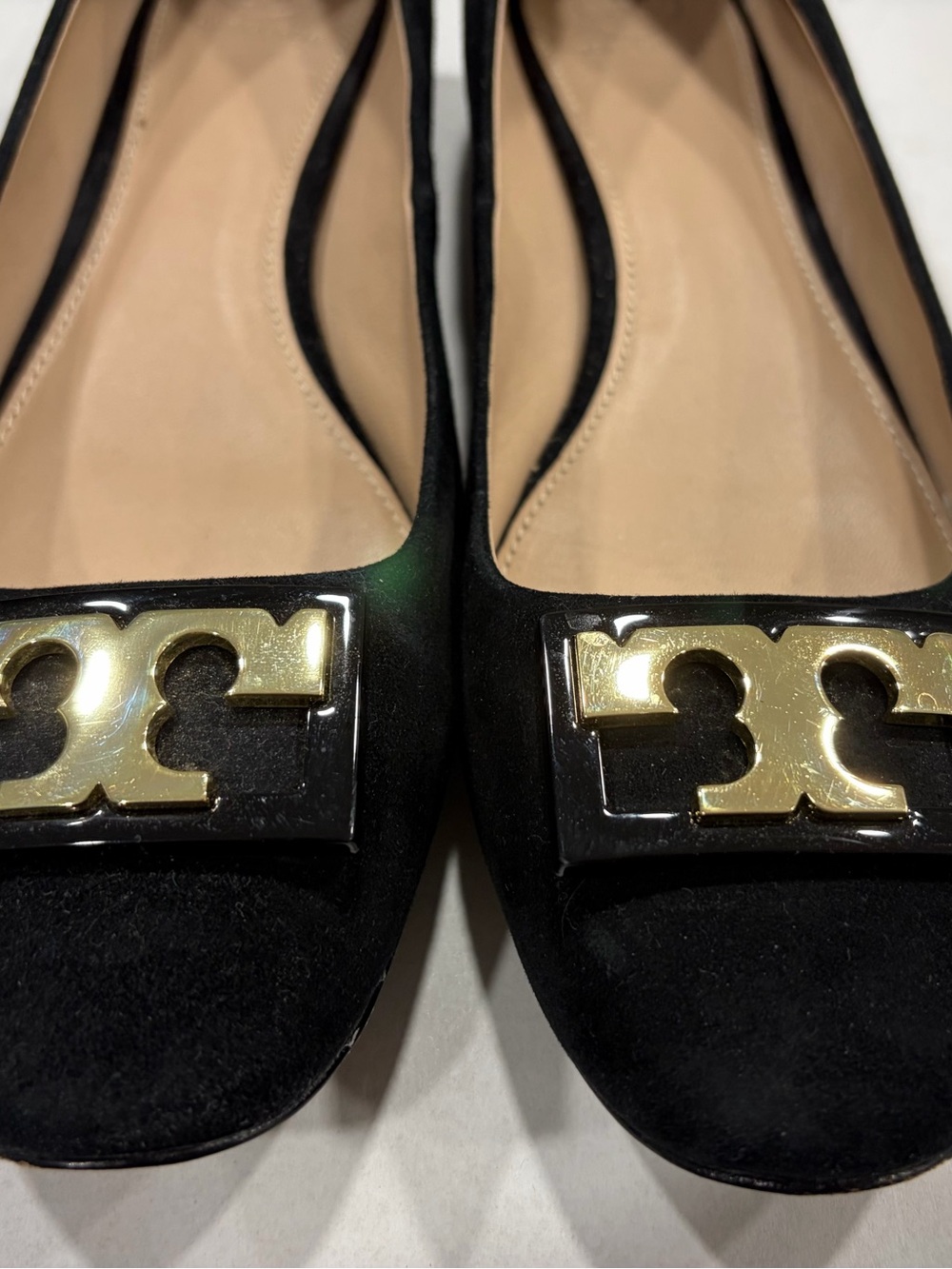Tory Burch Black Suede Logo Plaque Flats - Picture 2 of 12